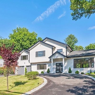 291 Tappan Rd, Norwood, NJ 07648