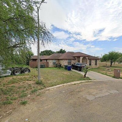 3001 Sabine Plz, Laredo, TX 78046