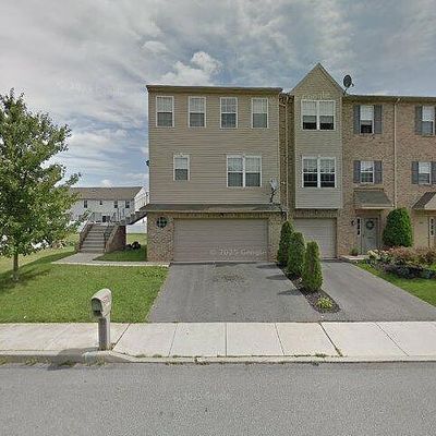 2530 Gillian Ln, Easton, PA 18040