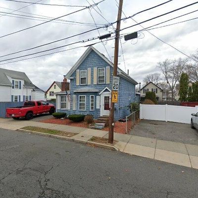 26 Glenwood St, Lynn, MA 01902