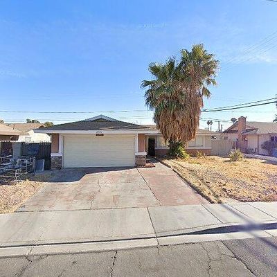 2705 Castlewood Dr, Las Vegas, NV 89102