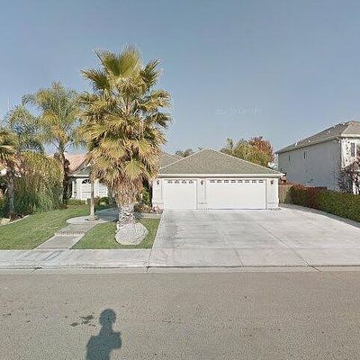 321 Old Line Ave, Exeter, CA 93221