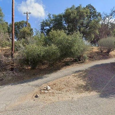 32157 Navajo Ct, Coarsegold, CA 93614