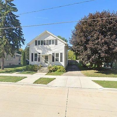 333 Rosalia St, Oshkosh, WI 54901