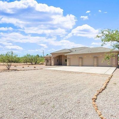 3009 Anika Way, Hereford, AZ 85615