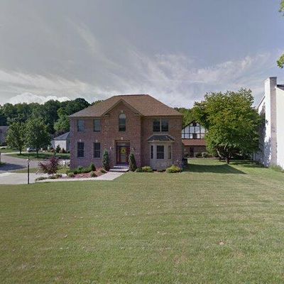 301 Diana Dr, Mc Kees Rocks, PA 15136