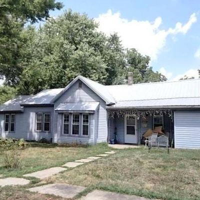 302 W Market St, Sheldon, MO 64784