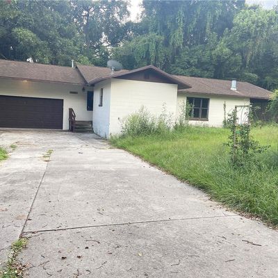 303 E Fountain St, Fruitland Park, FL 34731