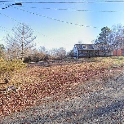 303 Rothwood Rd, Monroe, VA 24574