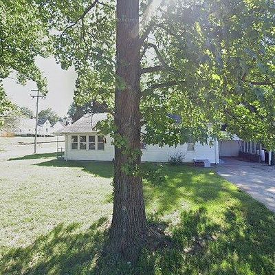 307 Morgan St, Anna, IL 62906