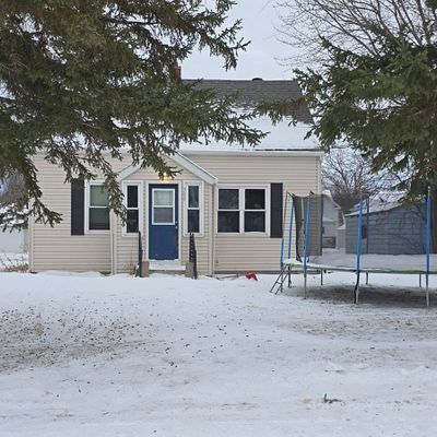 308 State Ave S, Thief River Falls, MN 56701