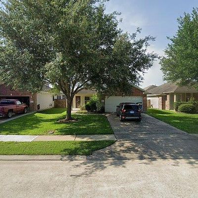 314 Crosby Village Dr, Crosby, TX 77532