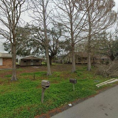 373 Chester Lee St, Larose, LA 70373