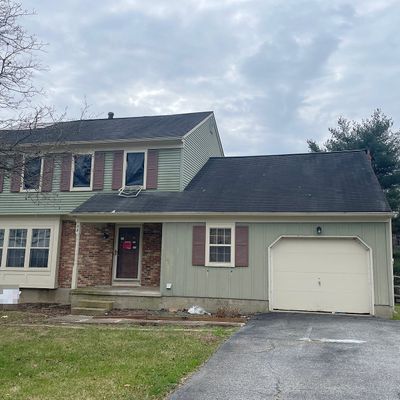 38 Quail Hollow Dr, Hockessin, DE 19707