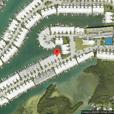 409 Boca Ciega Point Blvd S, St Petersburg, FL 33708