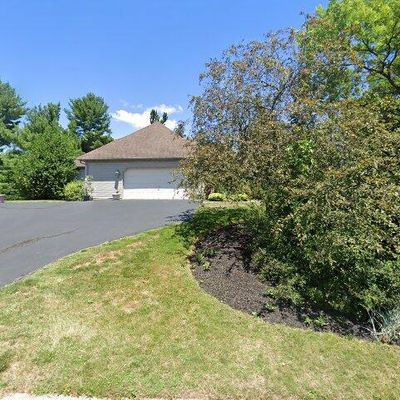 4396 Farmington Cir, Allentown, PA 18104