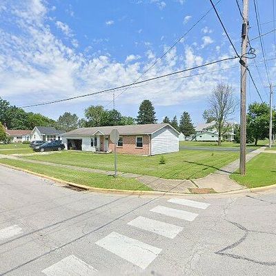 417 Race St, Clyde, OH 43410