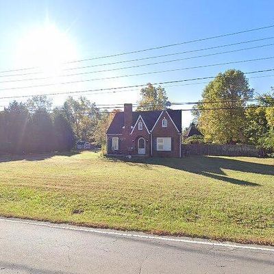 4220 Robinhood Rd, Winston Salem, NC 27106