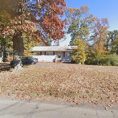 43 Harbor Rd, Morganville, NJ 07751