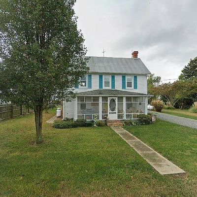 52 Riverside Dr, Lancaster, VA 22503