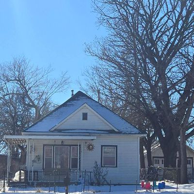 523 E 3 Rd Ave, Hutchinson, KS 67501