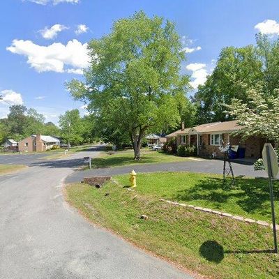 5405 Oak St, North Dinwiddie, VA 23803