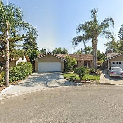 5443 W Los Altos Ave, Fresno, CA 93722