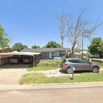 500 N 1 St St, Coahoma, TX 79511