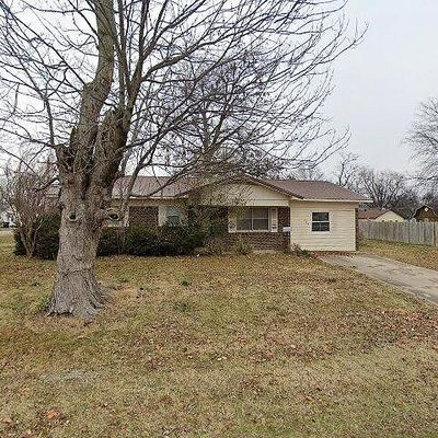 502 S Locust St, Campbell, MO 63933