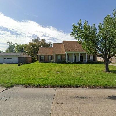 509 W Sale Rd, Lake Charles, LA 70605