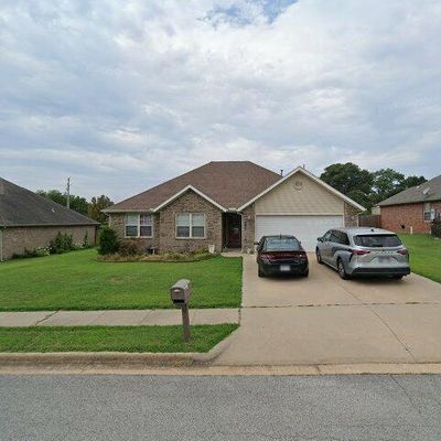 613 Eagle Dr, Gravette, AR 72736