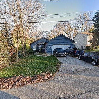 614 Lake Shore Blvd, Wauconda, IL 60084