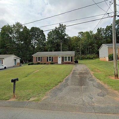 625 Kilborne Dr, Gastonia, NC 28052