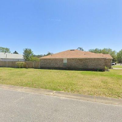 631 Batten Blvd, Pensacola, FL 32507