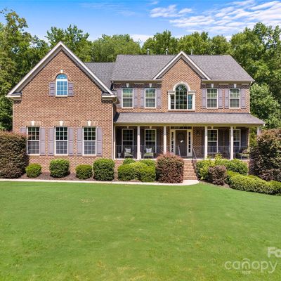 635 Sugarberry Ct, Fort Mill, SC 29715