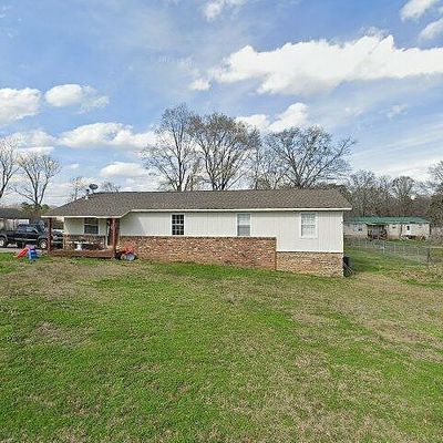 65 College St, Vincent, AL 35178