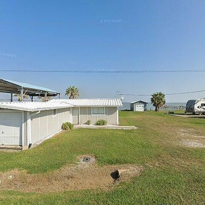 653 Marshall Johnson Ave S, Port Lavaca, TX 77979