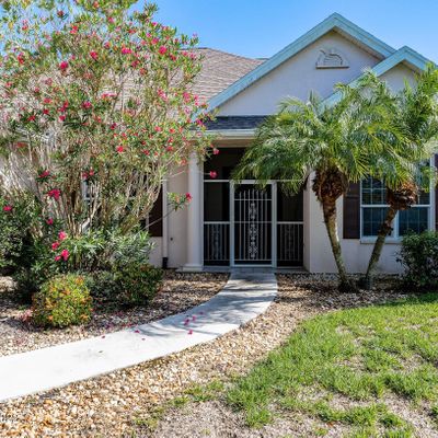 5595 Schefflera Pl, Grant, FL 32949