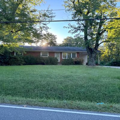 703 Hickory Chapel Rd, High Point, NC 27260