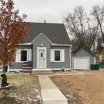 705 S Main St, Le Sueur, MN 56058