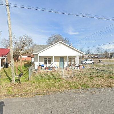 713 Se Atlantic St, Tullahoma, TN 37388