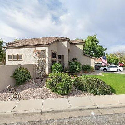 7445 W Tonopah Dr, Glendale, AZ 85308