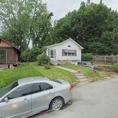 6616 Tracy Ave, Kansas City, MO 64131