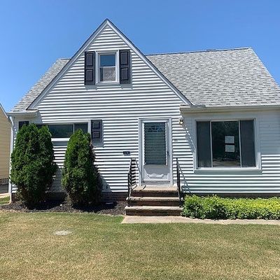 684 E 241 St St, Euclid, OH 44123