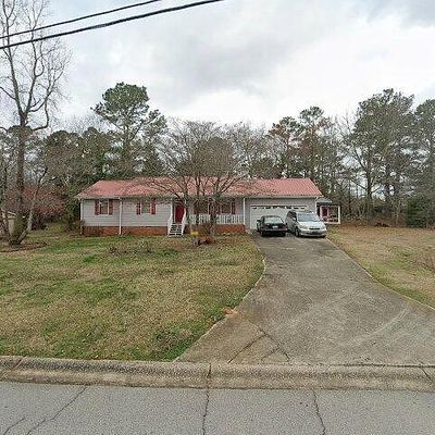 70 E Honeysuckle Ln, Carrollton, GA 30116