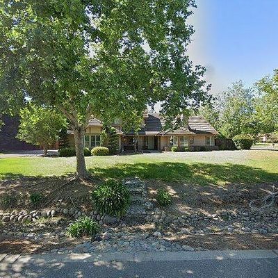 8167 Ardenness Dr, Sacramento, CA 95829