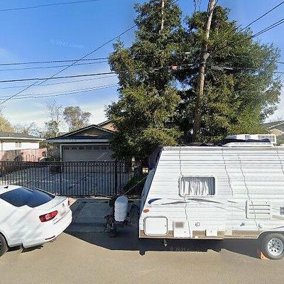 821 W 5 Th St, Stockton, CA 95206