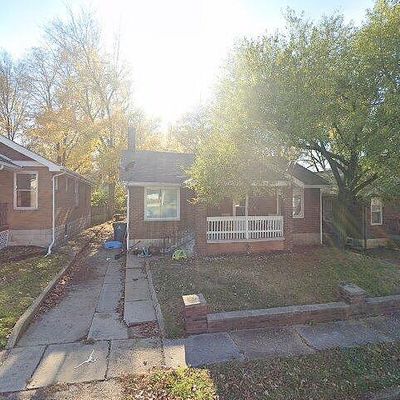 8212 Toddy Ave, Saint Louis, MO 63114