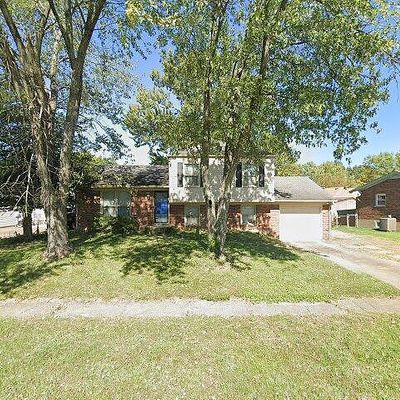 8220 Rochelle Rd, Louisville, KY 40228