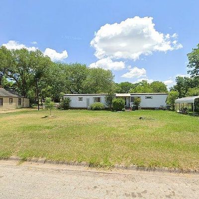 830 Fowlkes St, Sealy, TX 77474